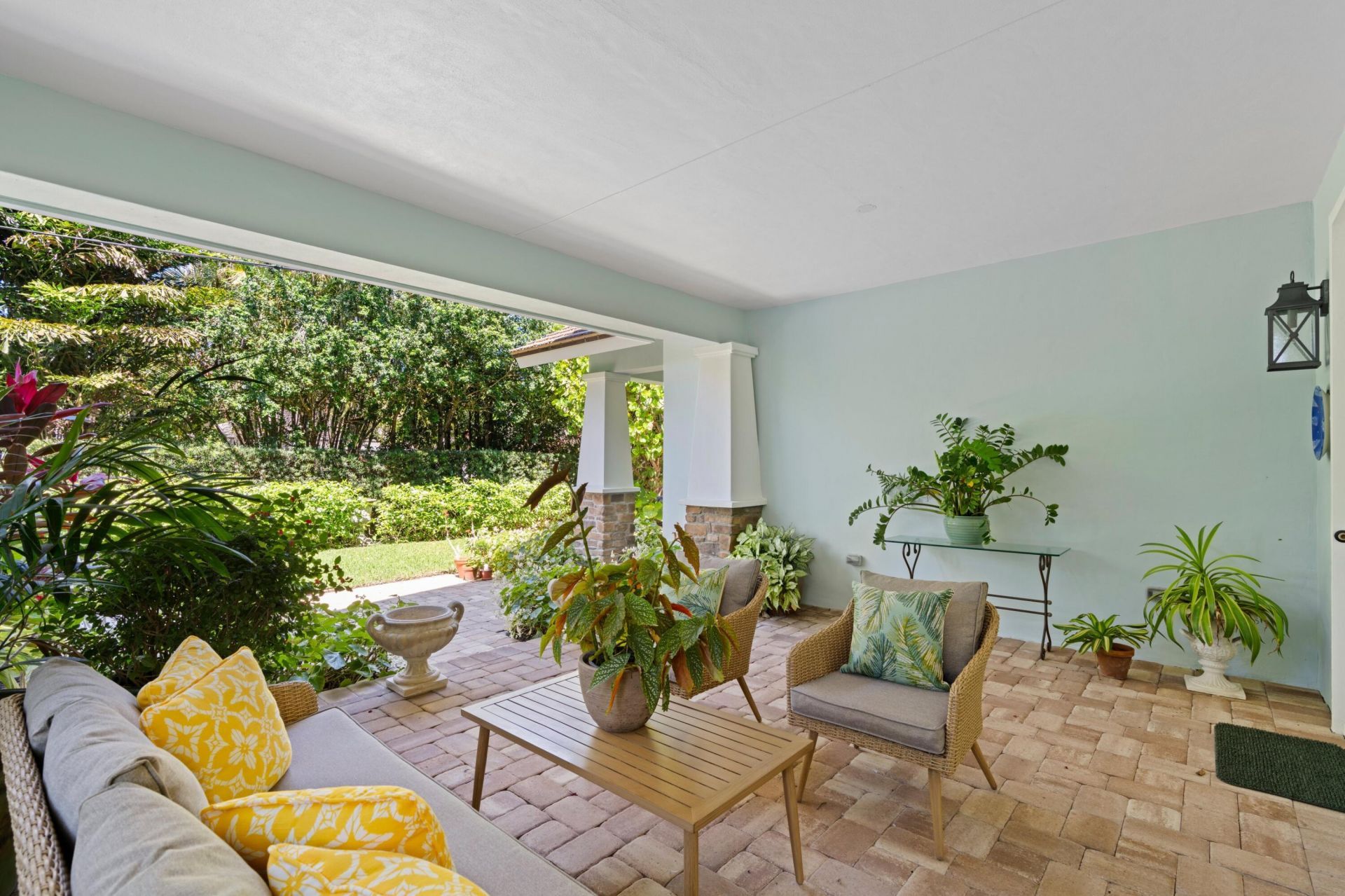 137 Cortez Road, West Palm Beach, FL 33405 Photo