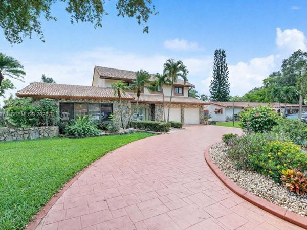 3851 NW 100th Ave , Coral Springs, FL 33065