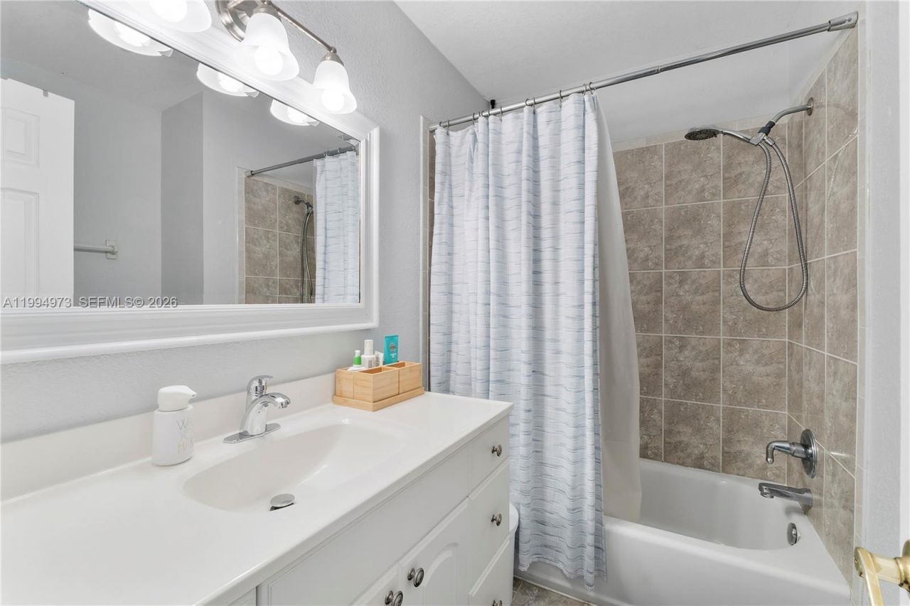 3851 NW 100th Ave, Coral Springs, FL 33065 Photo