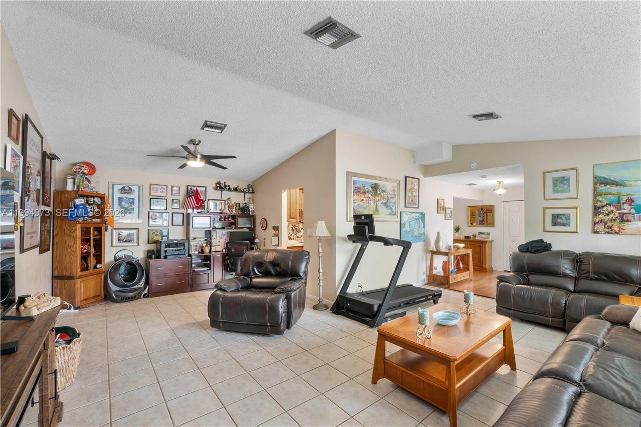3851 NW 100th Ave, Coral Springs, FL 33065 Photo