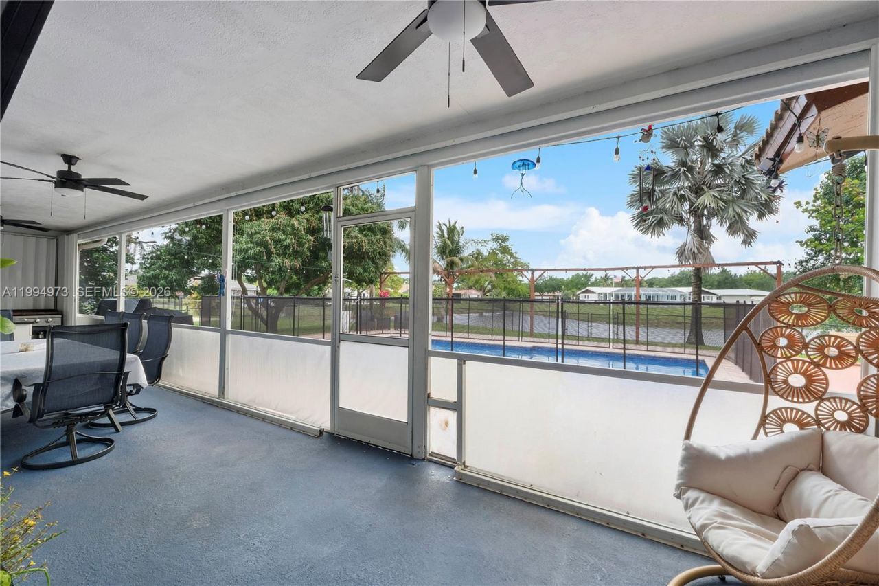 3851 NW 100th Ave, Coral Springs, FL 33065 Photo