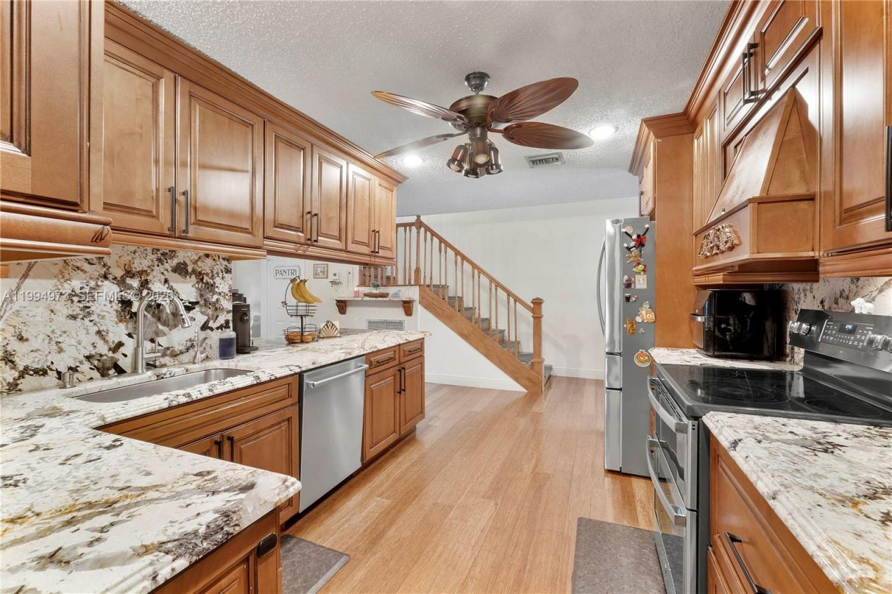 3851 NW 100th Ave, Coral Springs, FL 33065 Photo