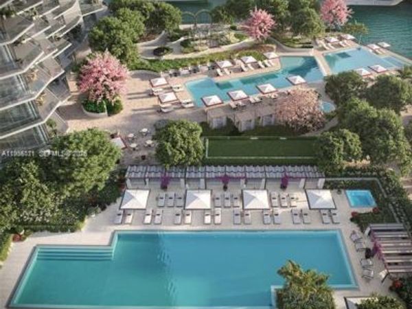 77 SE 5th, Unit 1704, Miami, FL 33131