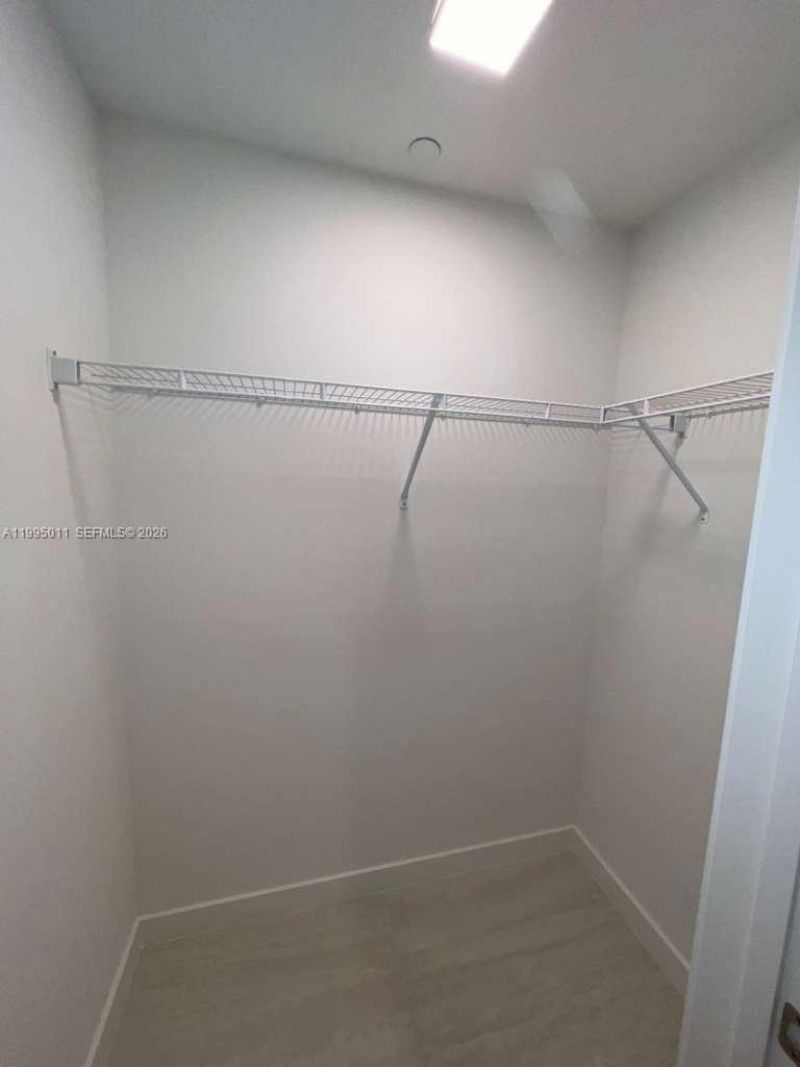 77 SE 5th, Unit 1704, Miami, FL 33131 Photo