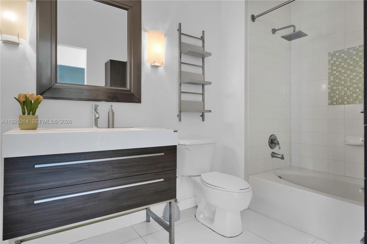 2001 Biscayne Blvd, Unit 3213, Miami, FL 33137 Photo