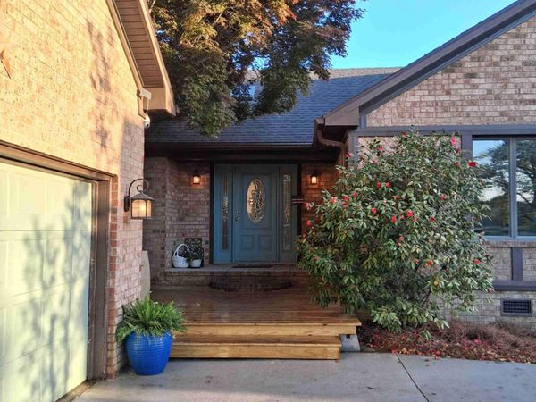 824 Pelican Drive, New Bern, NC 28560