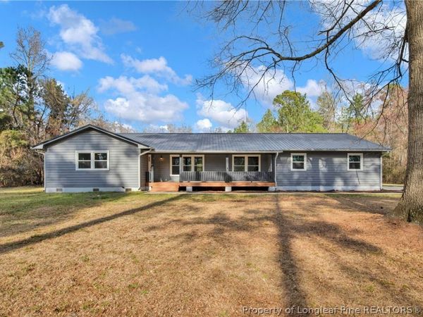 305 E Third Street , Parkton, NC 28371