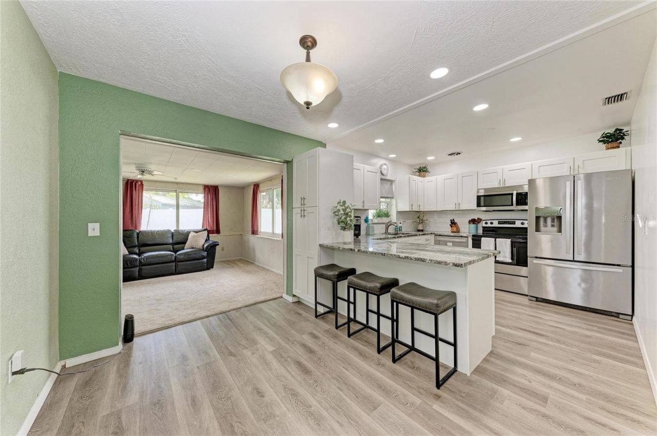 2811 33rd Avenue W, Bradenton, FL 34205 Photo