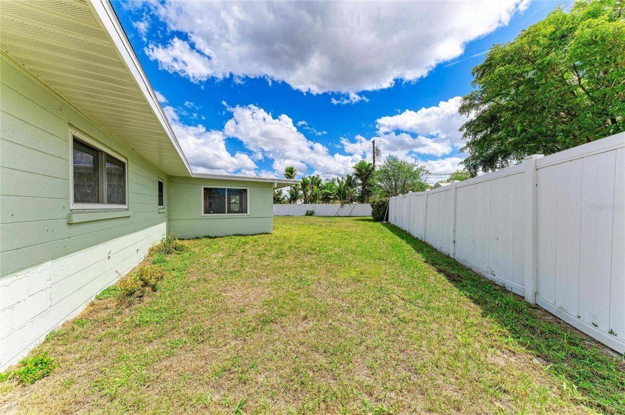 2811 33rd Avenue W, Bradenton, FL 34205 Photo