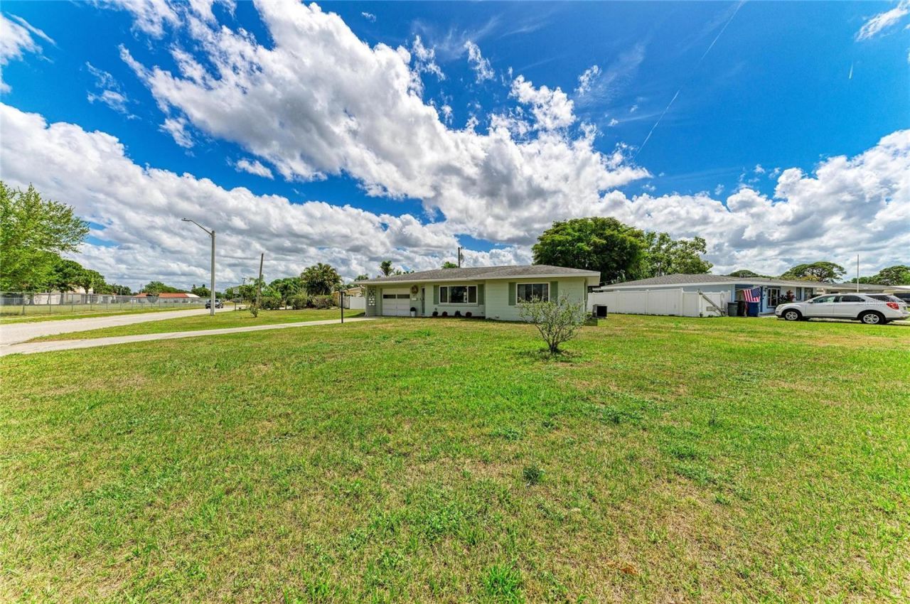 2811 33rd Avenue W, Bradenton, FL 34205 Photo