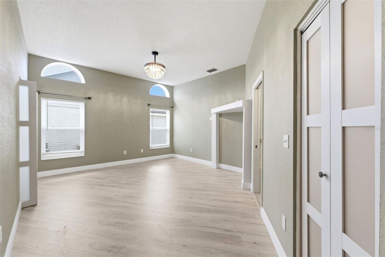 11421 Glenmont Drive , Tampa, FL 33635 Photo