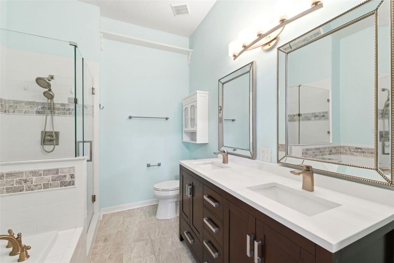 11421 Glenmont Drive , Tampa, FL 33635 Photo