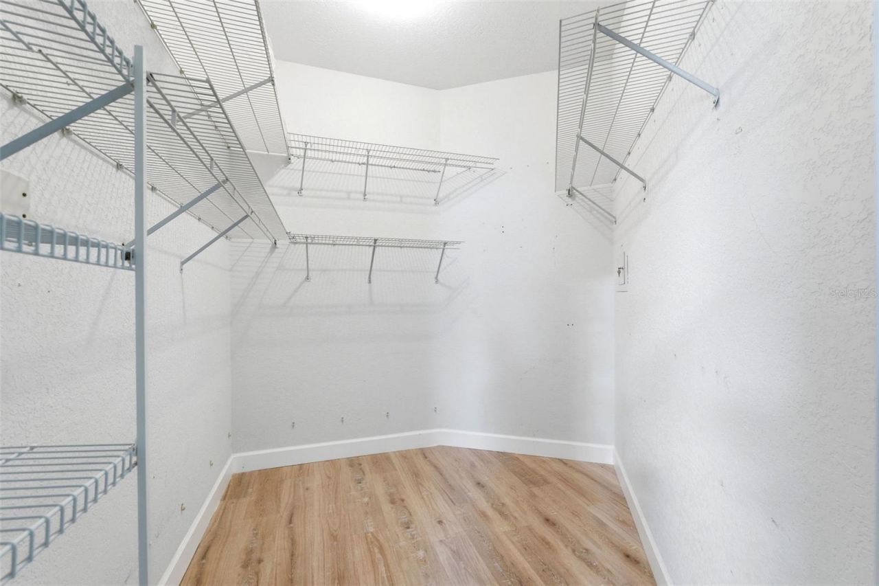 11421 Glenmont Drive , Tampa, FL 33635 Photo