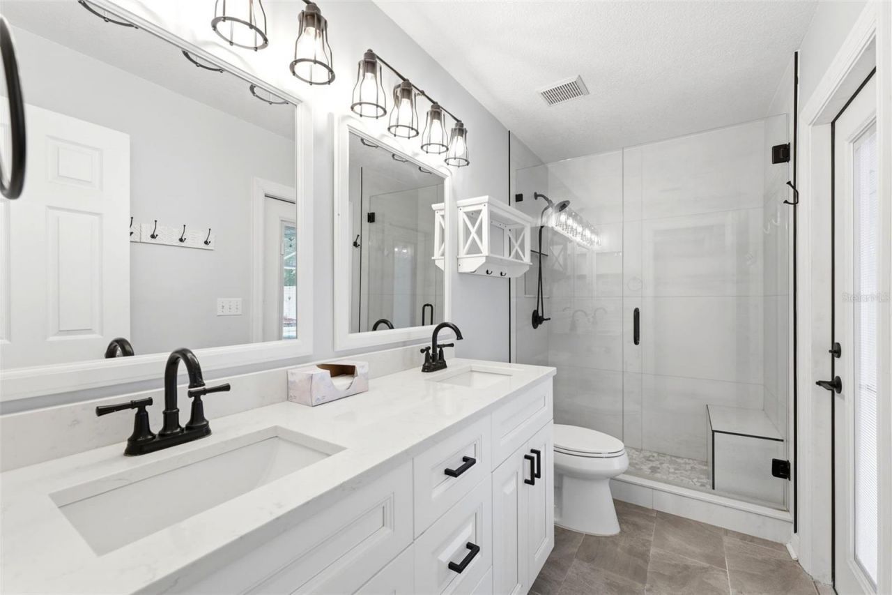 11421 Glenmont Drive , Tampa, FL 33635 Photo