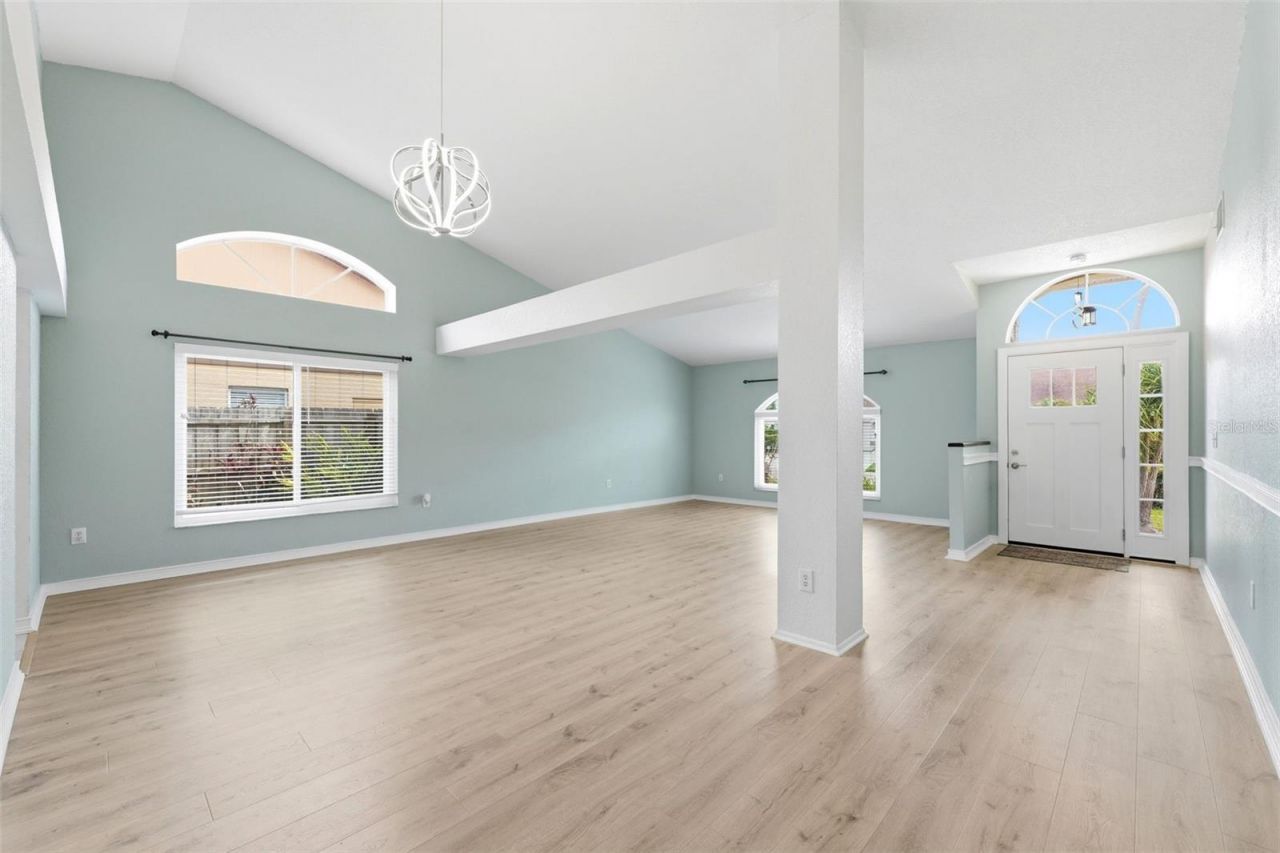 11421 Glenmont Drive , Tampa, FL 33635 Photo