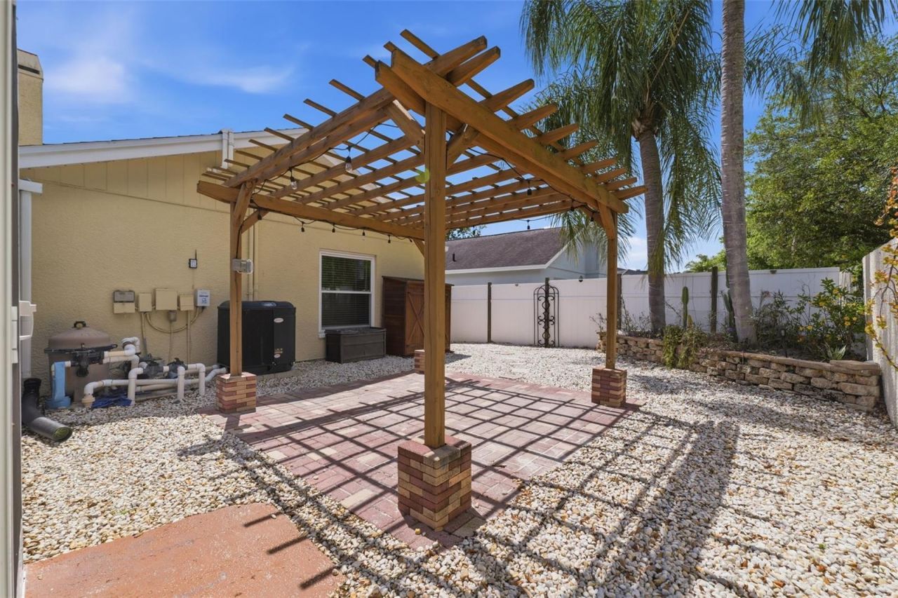 11421 Glenmont Drive , Tampa, FL 33635 Photo