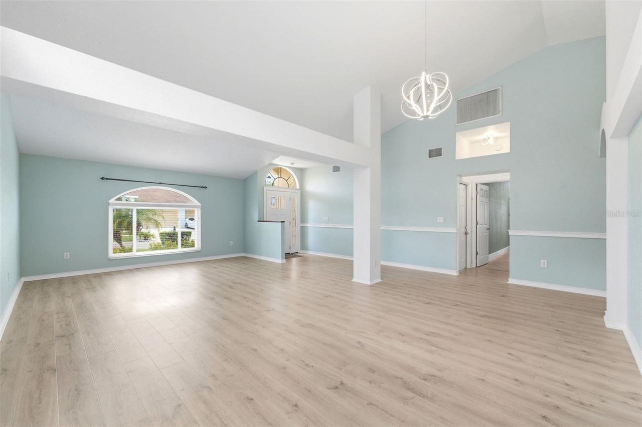 11421 Glenmont Drive , Tampa, FL 33635 Photo