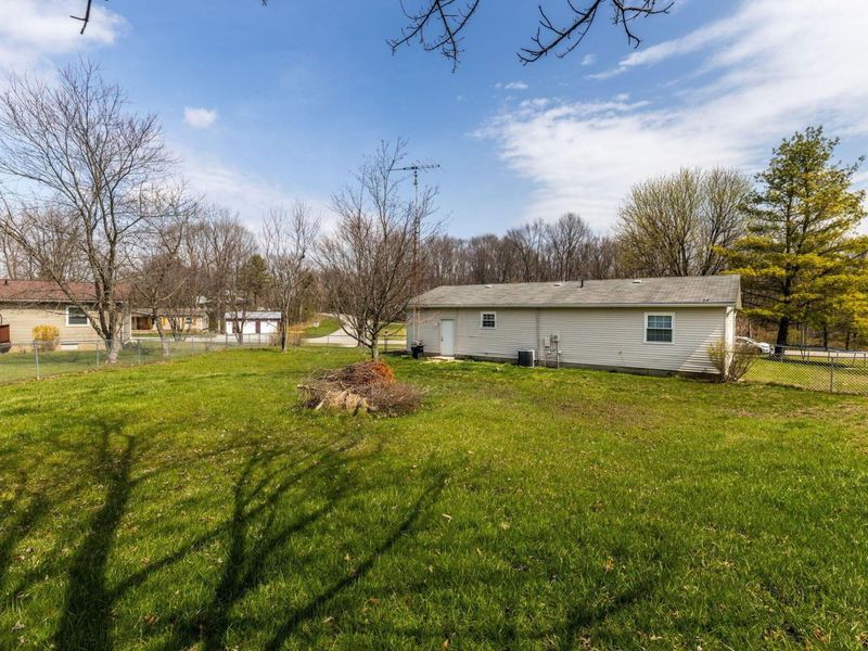 2976 Pleasant Drive NE, Lancaster, OH 43130 Photo 4