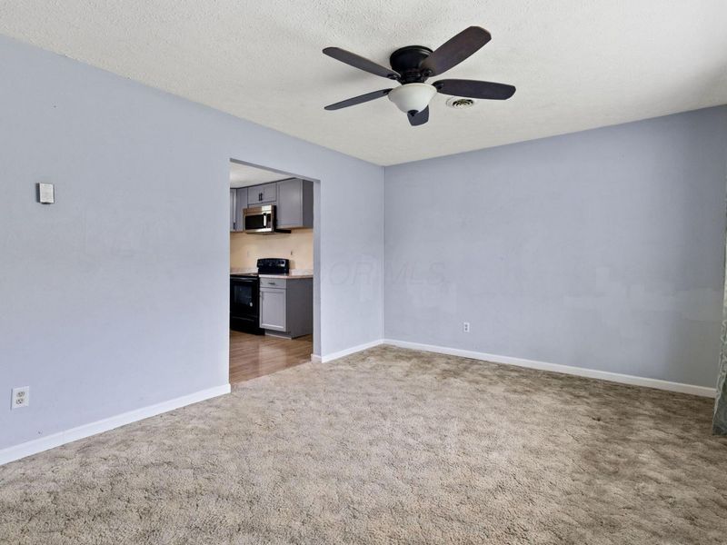 2976 Pleasant Drive NE, Lancaster, OH 43130 Photo 9