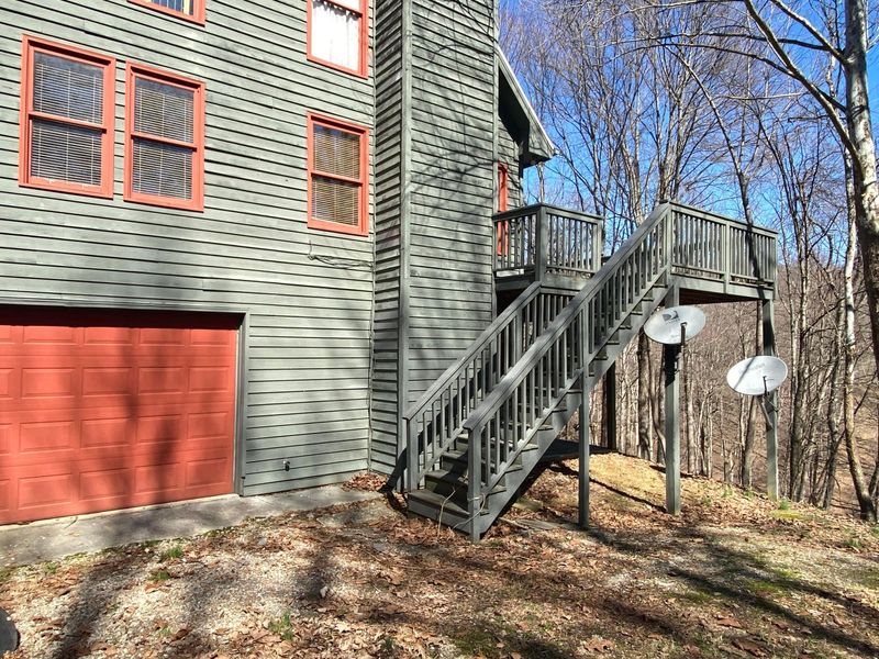 1875 Teton Court, Hideaway Hills, OH 43107 Photo 15