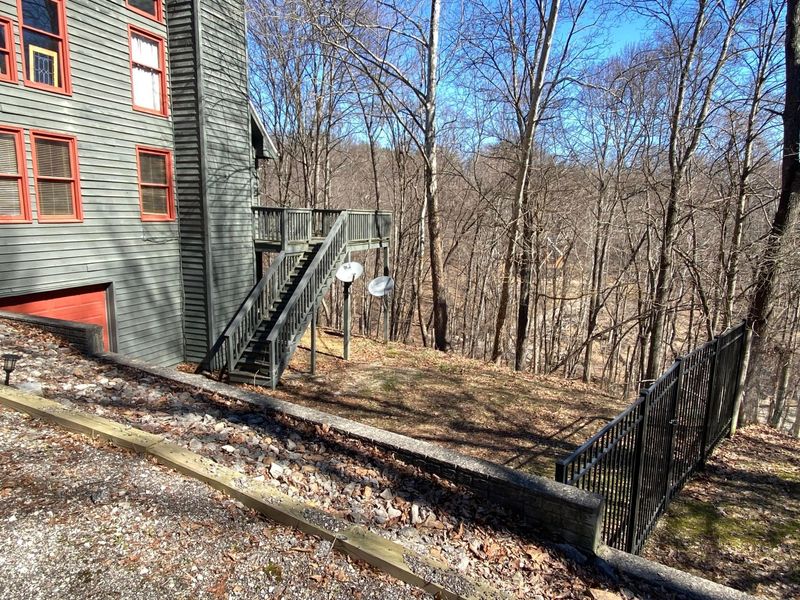 1875 Teton Court, Hideaway Hills, OH 43107 Photo 6