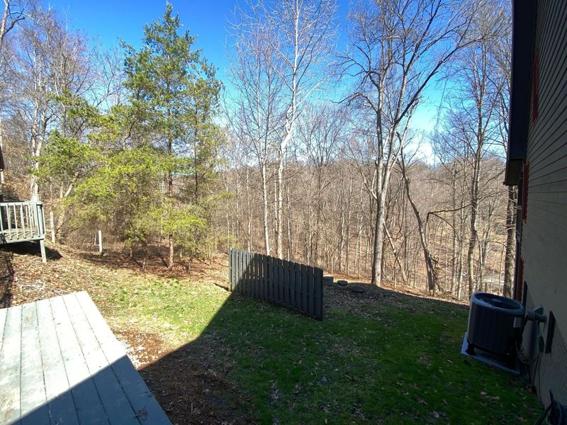 1875 Teton Court, Hideaway Hills, OH 43107 Photo 9