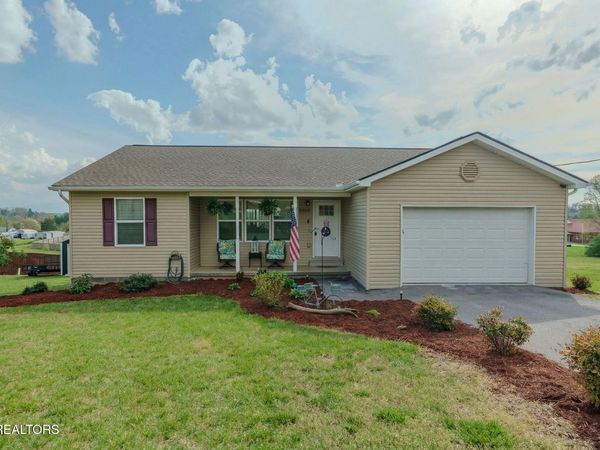 3215 Smith St, White Pine, TN 37890