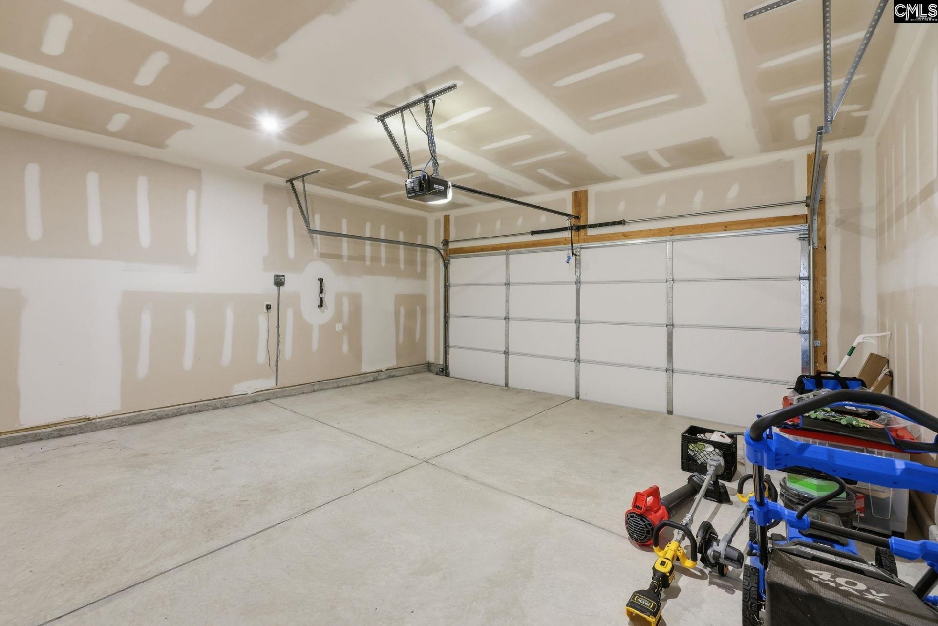 924 Woodcreek Farms Rd  Photo 11