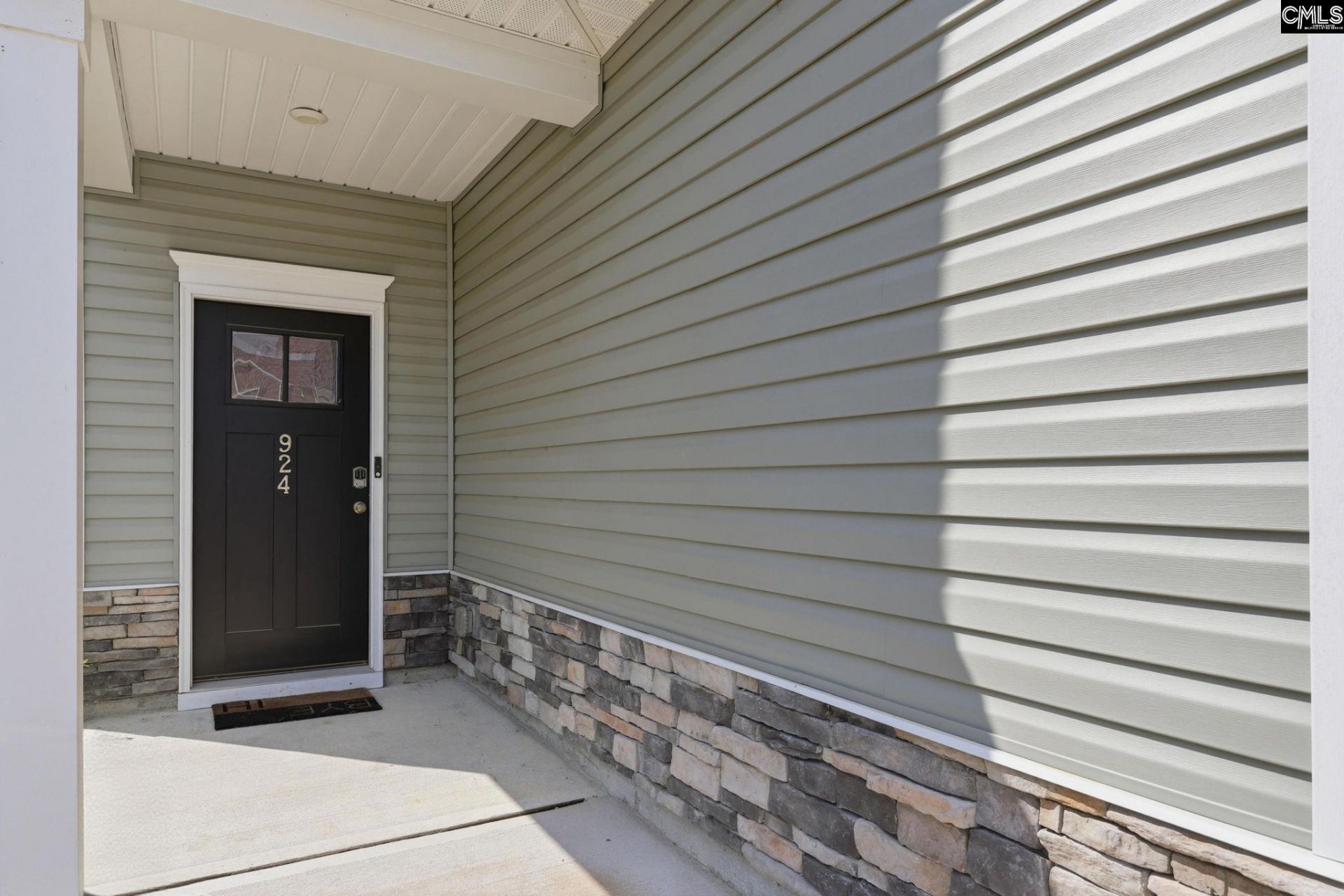 924 Woodcreek Farms Rd  Photo 6