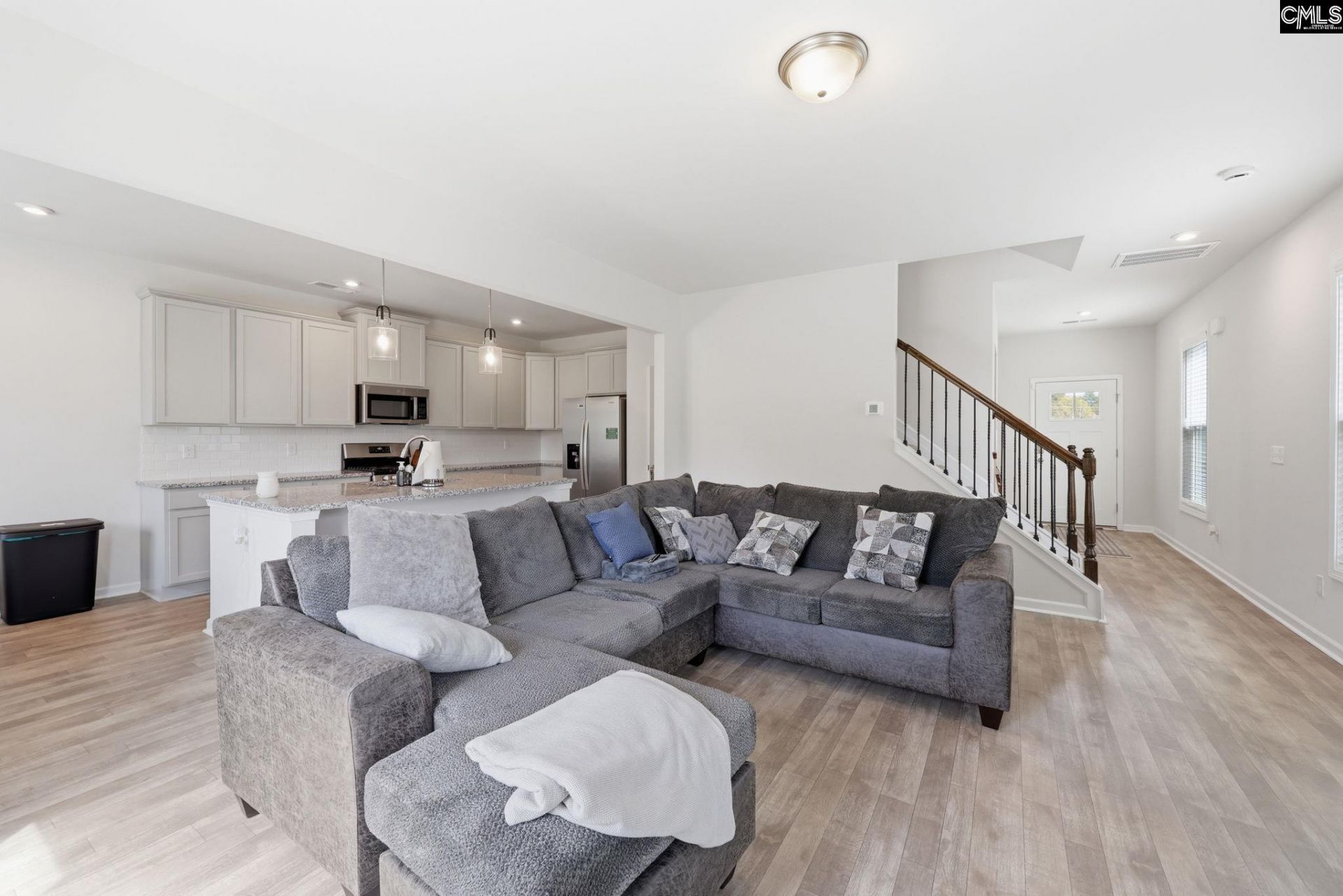 924 Woodcreek Farms Rd  Photo 8