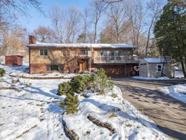 3 Heather Lane , Clinton, IA 52732