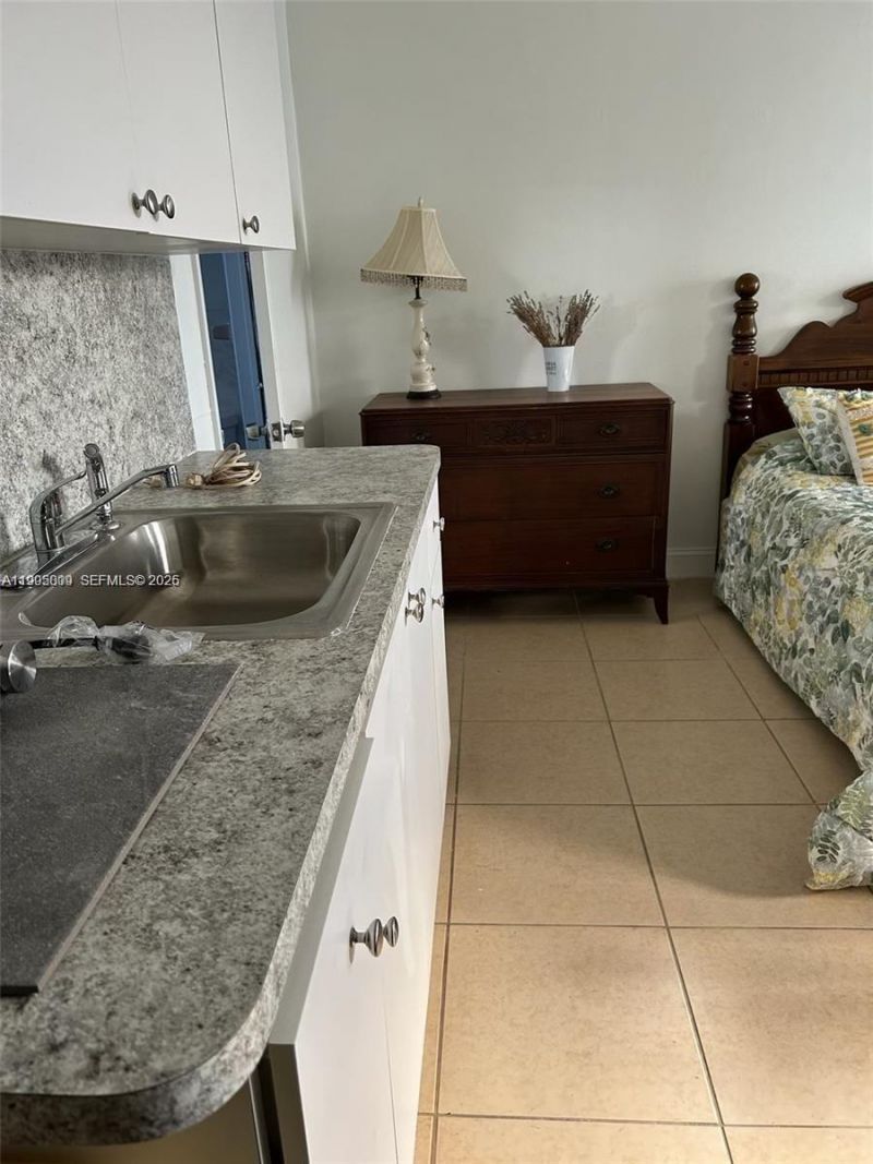 9525 SW 16th St , Unit A, Miami, FL 33165 Photo