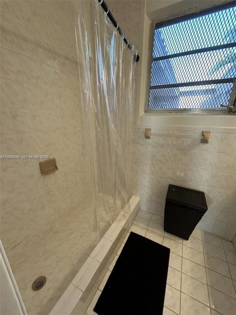 9525 SW 16th St , Unit A, Miami, FL 33165 Photo
