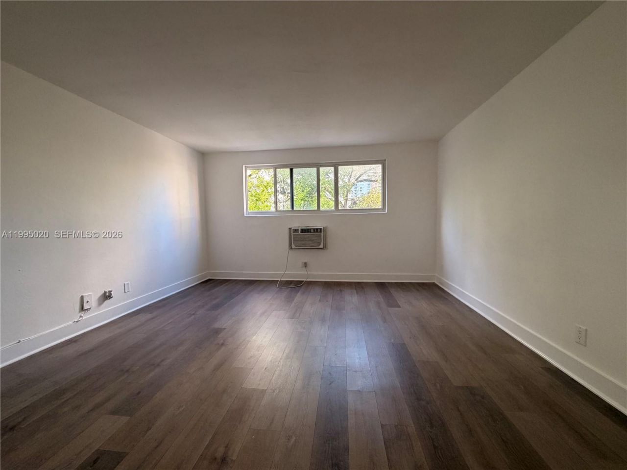 143 SW 9th St, Unit 105, Miami, FL 33130 Photo