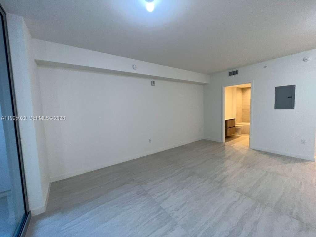 77 SE 5th, Unit 2004, Miami, FL 32311 Photo