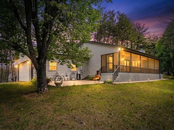 9045 Betty Jo Circle, Young Harris, GA 30582