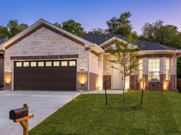 413 Henderson Street, Bonham, TX 75418