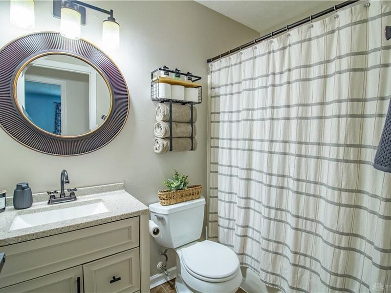 375 Woodsdale Drive, Monroe, OH 45050 Photo 22