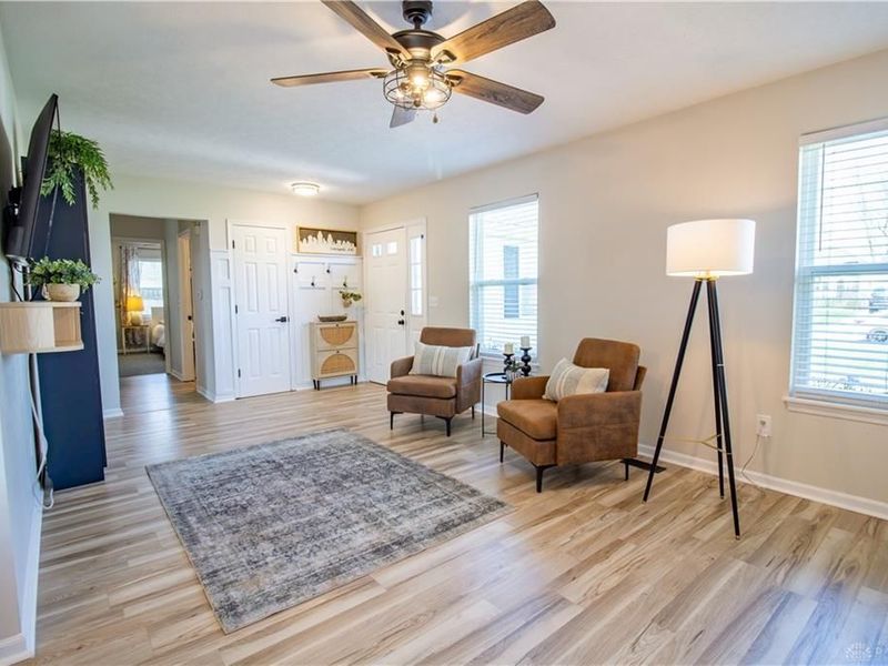 375 Woodsdale Drive, Monroe, OH 45050 Photo 8