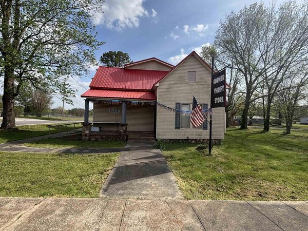 902 W 3rd Street, Imboden, AR 72434
