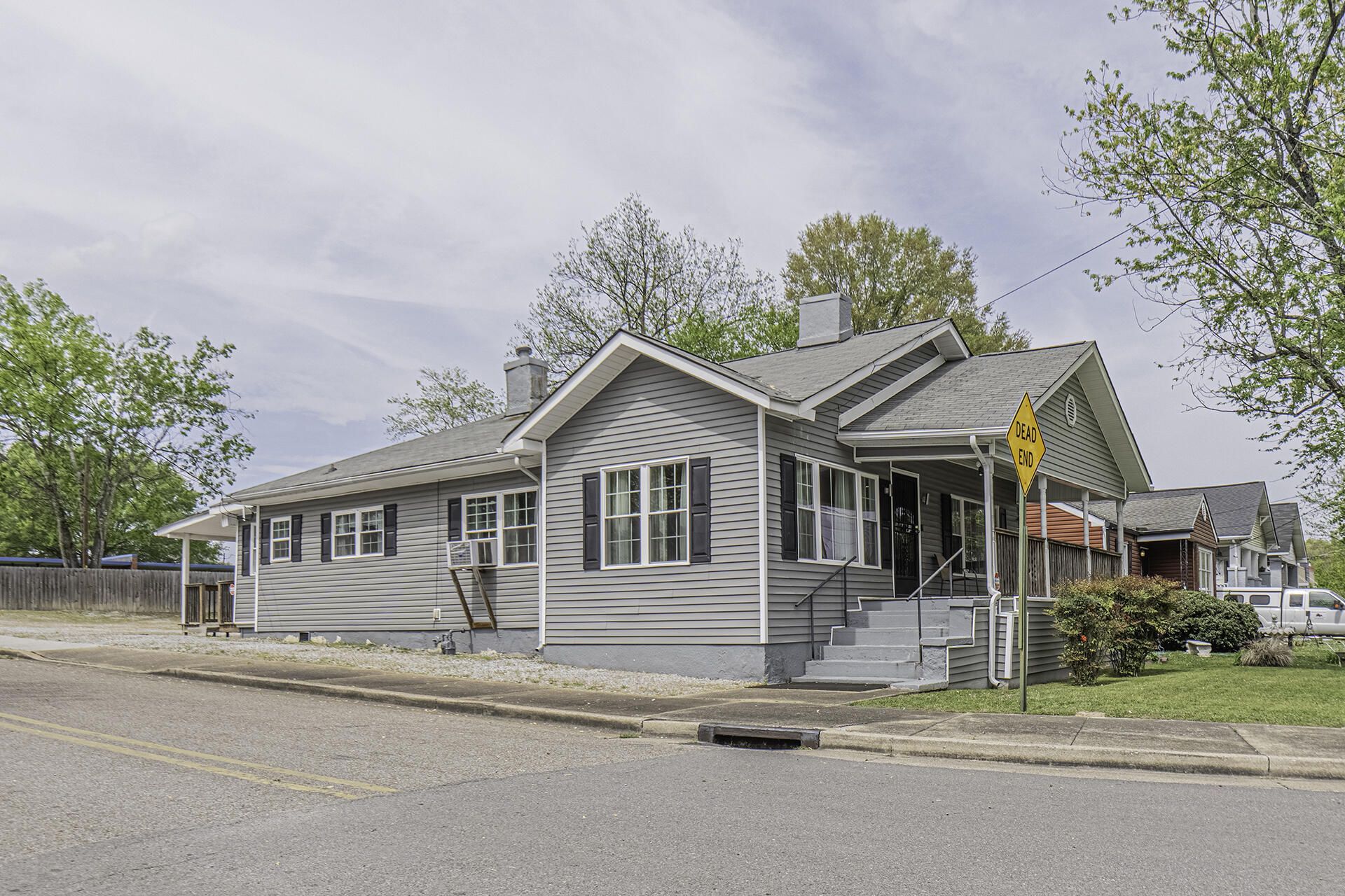 21 S Moore Road, Chattanooga, TN 37411 Main Photo