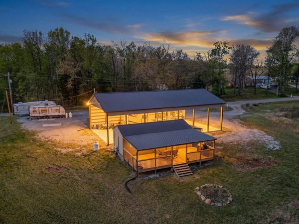 9249 Highway 49 , Erin, TN 37061