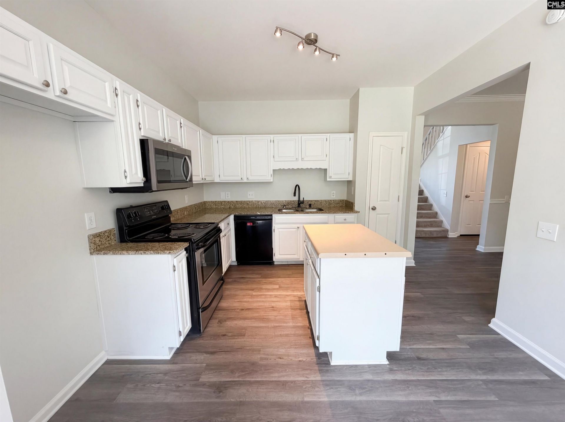 709 Buckstone Trail  Photo 15