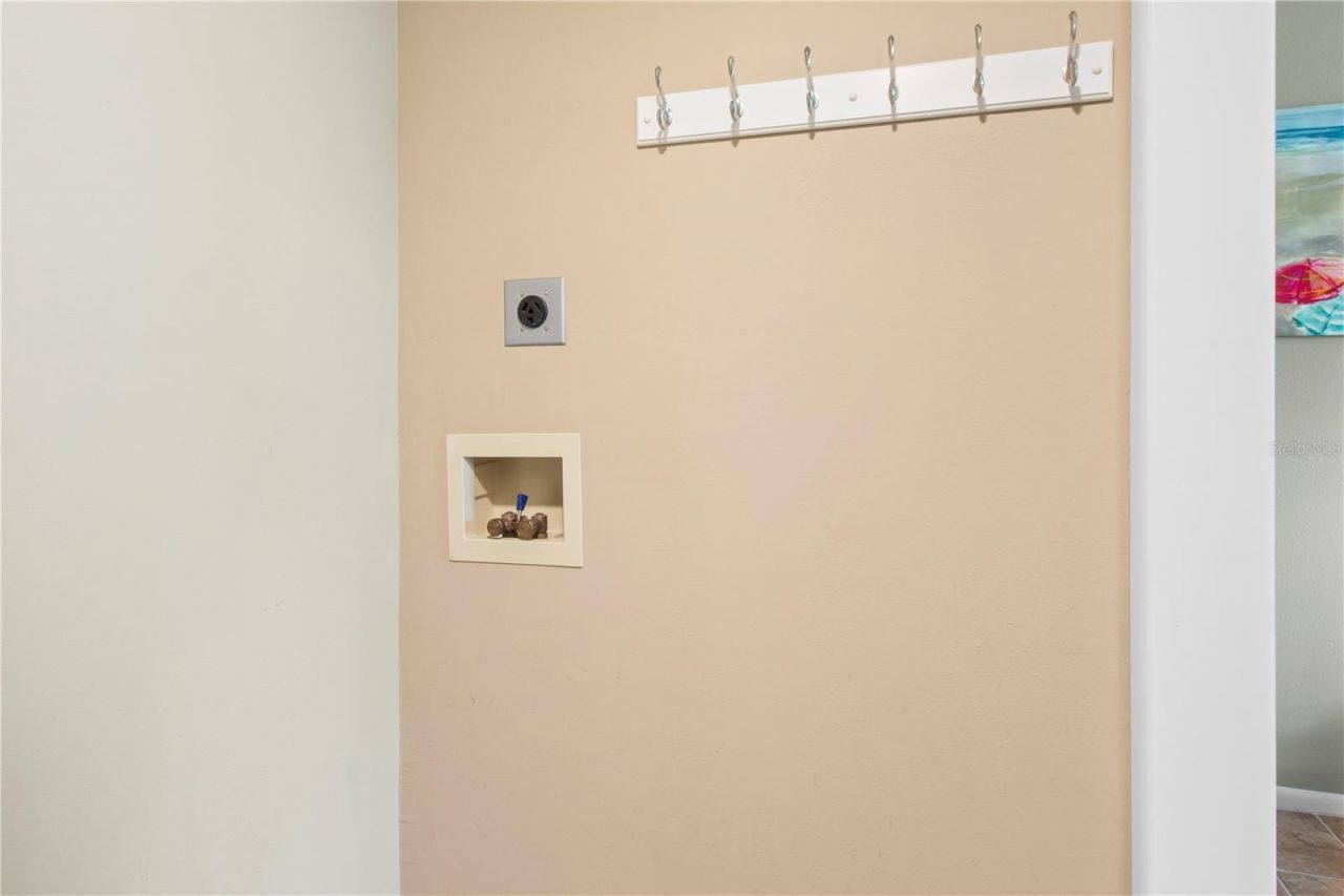 315 30th Avenue W, Unit B411, Bradenton, FL 34205 Photo