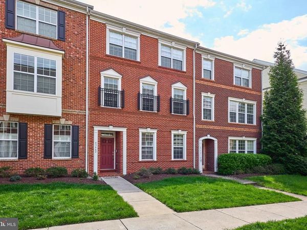 43662 CHICACOAN CREEK SQUARE, LEESBURG, VA 20176