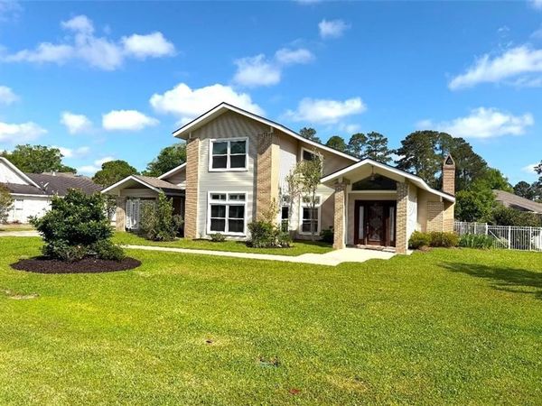 20 FAIRWAY VIEW Drive, Hammond, LA 70401