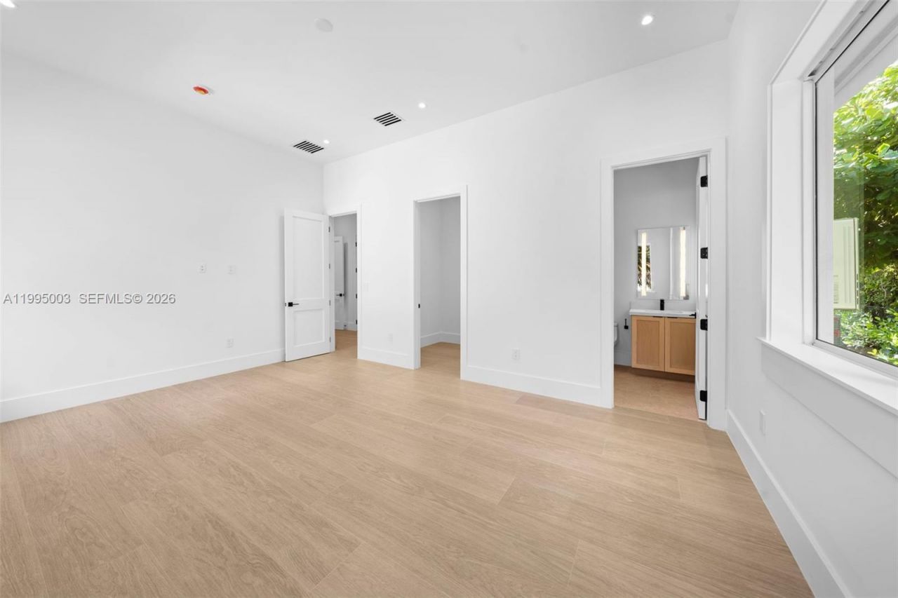 7900 SW 118th St , Pinecrest, FL 33156 Photo