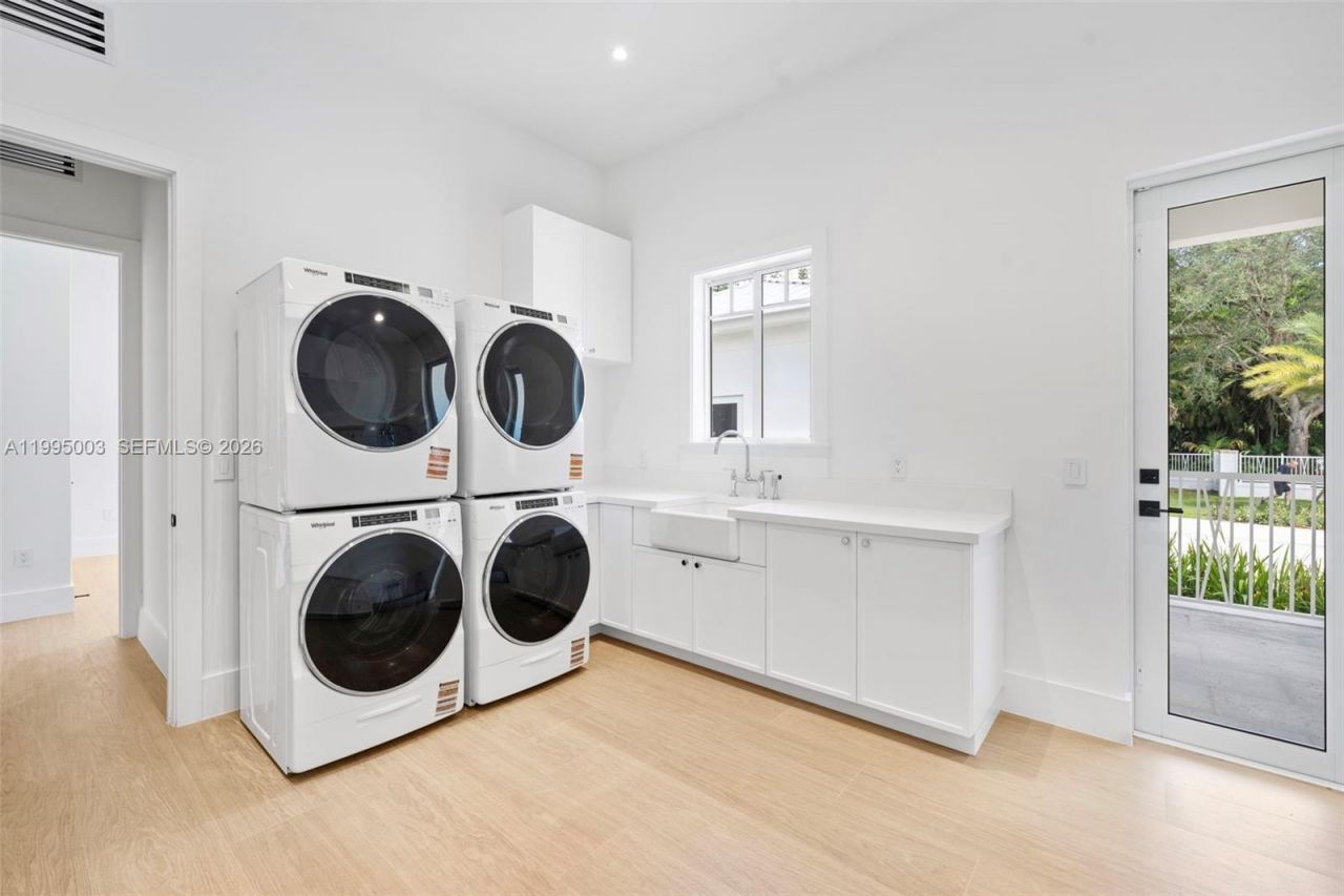 7900 SW 118th St , Pinecrest, FL 33156 Photo