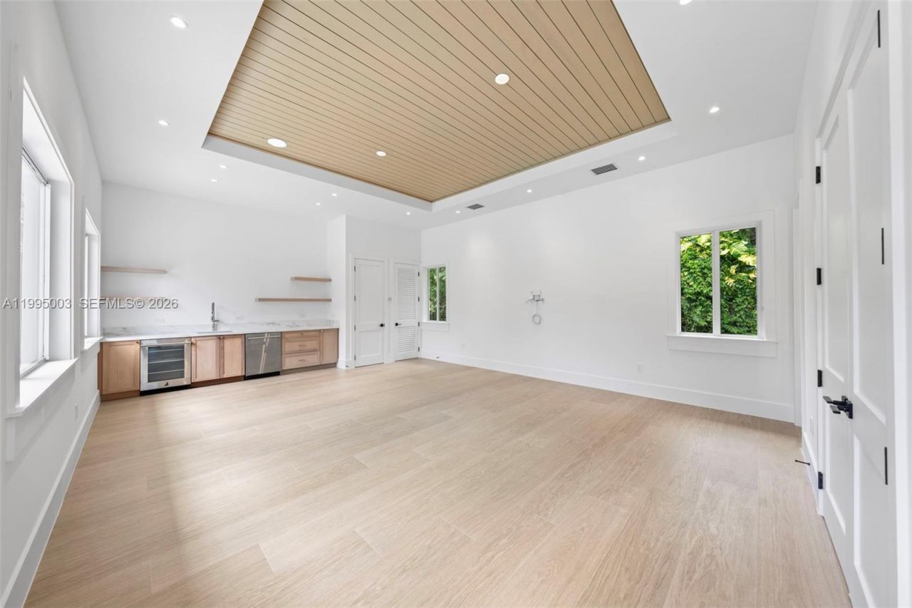 7900 SW 118th St , Pinecrest, FL 33156 Photo