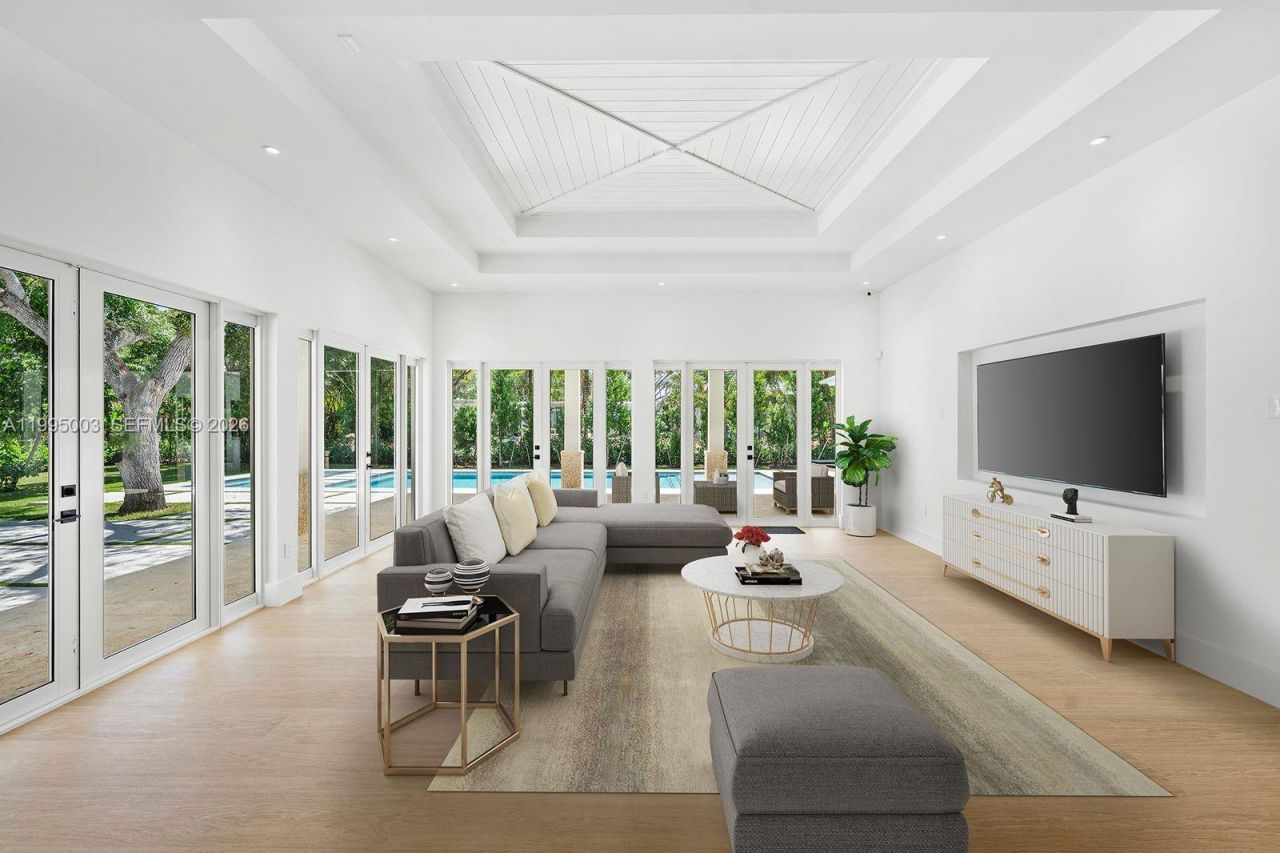 7900 SW 118th St , Pinecrest, FL 33156 Photo